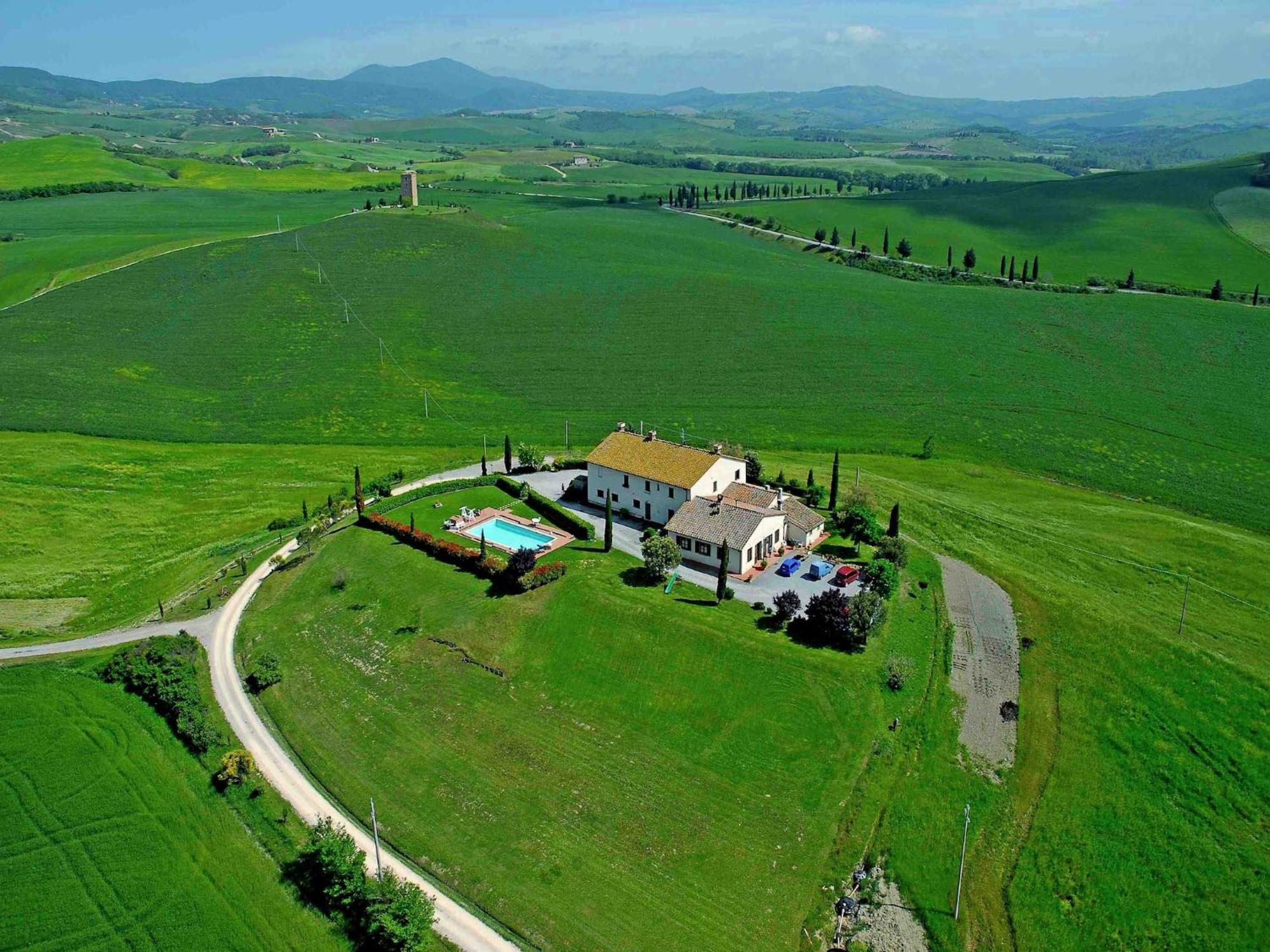 Modern Farmhouse In Pienza With Pool Exterior photo